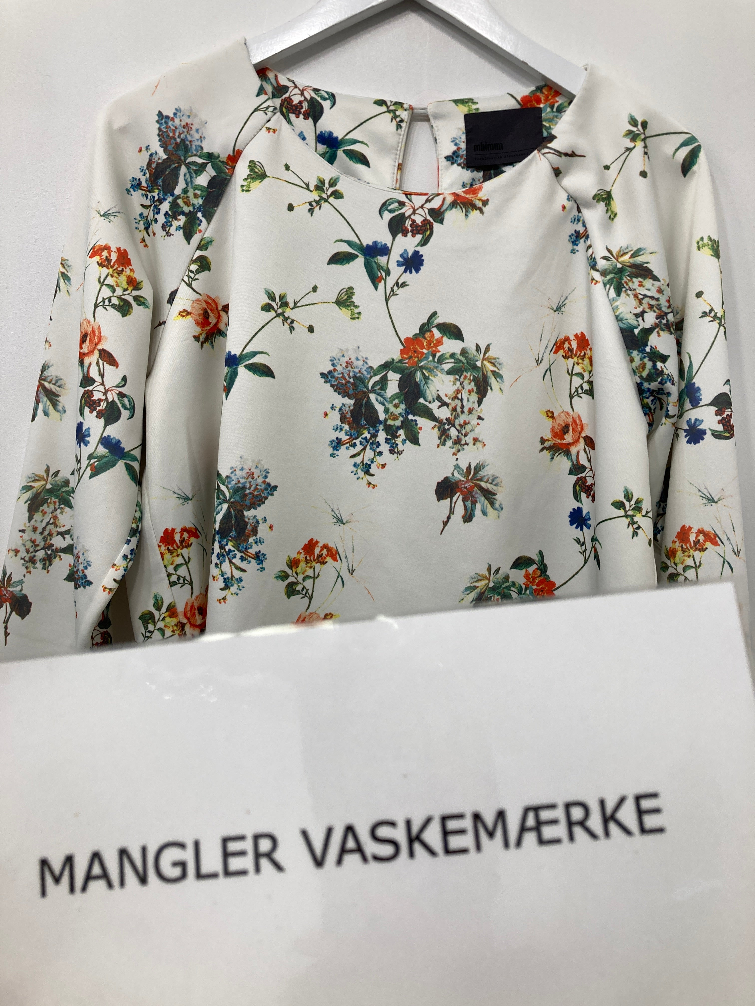 Minimum Bluse